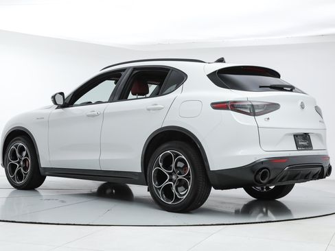 New 2025 Alfa Romeo Stelvio Sprint w/ Veloce Package AWD/4WD image 3