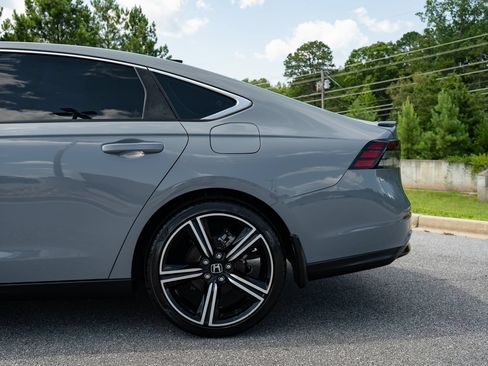 Used 2023 Honda Accord Sport image 6