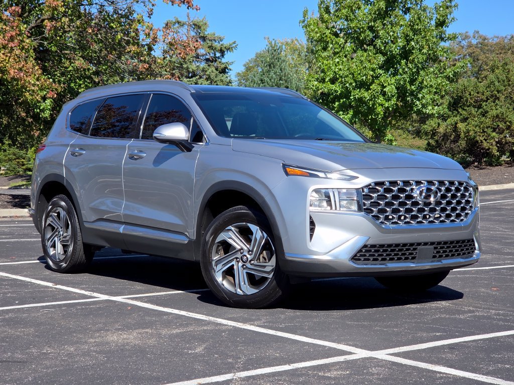 Used 2021 Hyundai Santa Fe SEL w/ Convenience + Premium Package AWD/4WD image 2