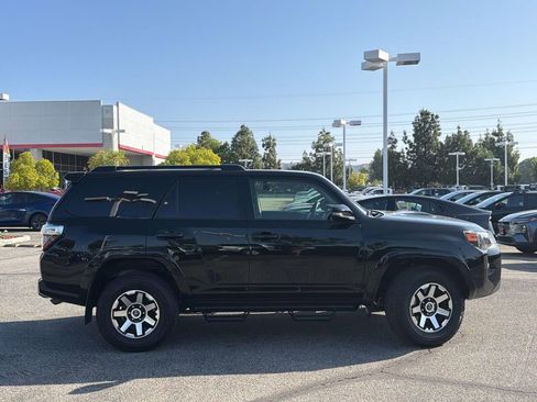 Certified 2024 Toyota 4Runner TRD Off-Road Premium w/ Moonroof Package AWD/4WD image 3
