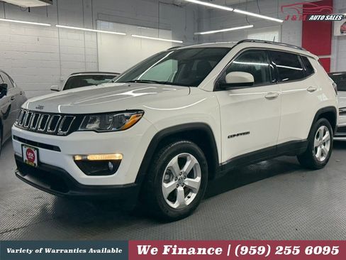 Used 2021 Jeep Compass Latitude w/ Convenience Group FWD image 1