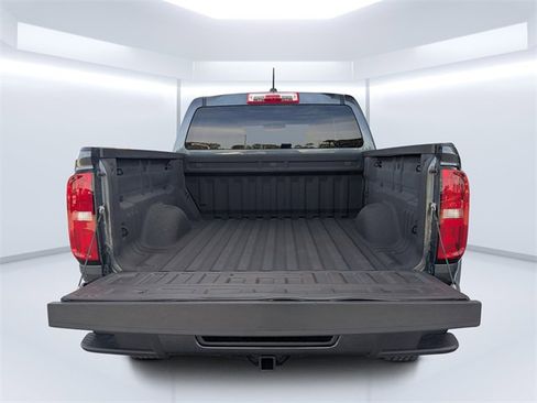 Used 2015 Chevrolet Colorado Z71 image 12