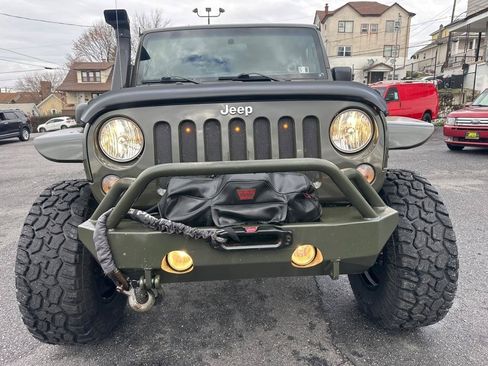 Used 2015 Jeep Wrangler Sport w/ Quick Order Package 24S AWD/4WD image 12