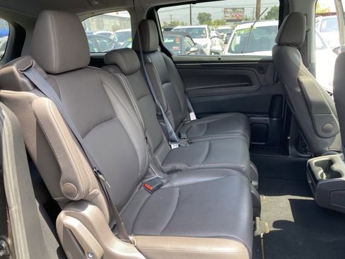Used 2018 Honda Odyssey EX-L image 19