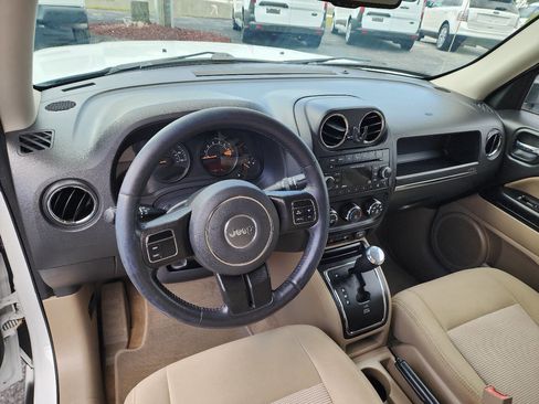 Used 2017 Jeep Patriot Latitude image 17