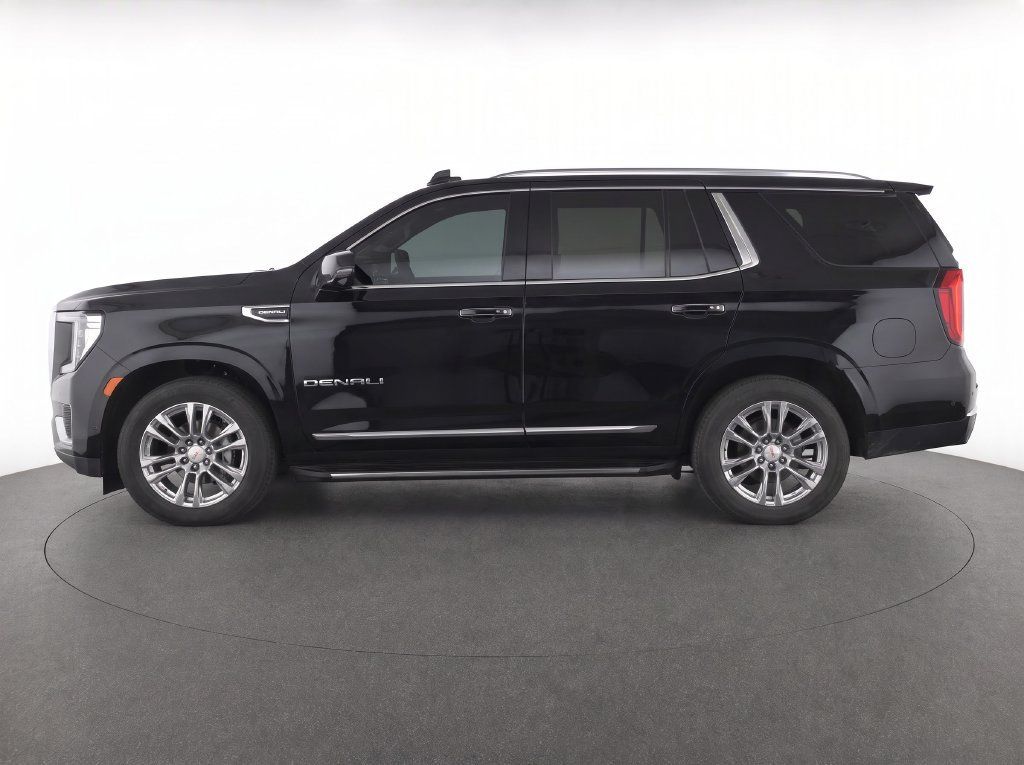 Used 2025 GMC Yukon Denali AWD/4WD image 6