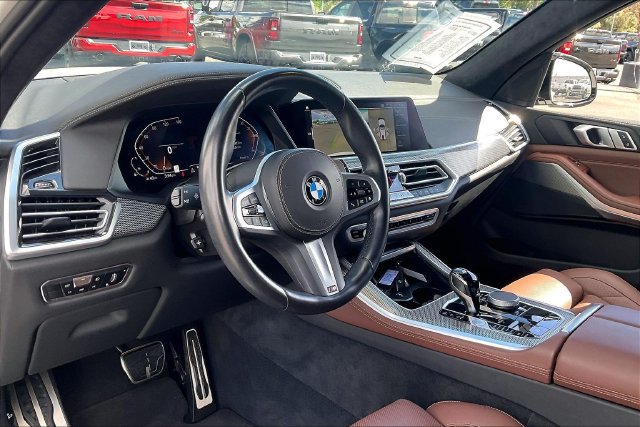 Used 2023 BMW X5 xDrive40i w/ M Sport Package AWD/4WD image 13