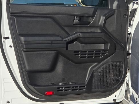 Certified 2025 Toyota Tacoma SR image 15