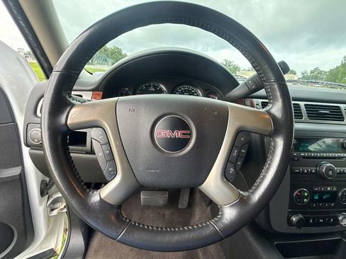 Used 2014 GMC Yukon XL SLT RWD image 28