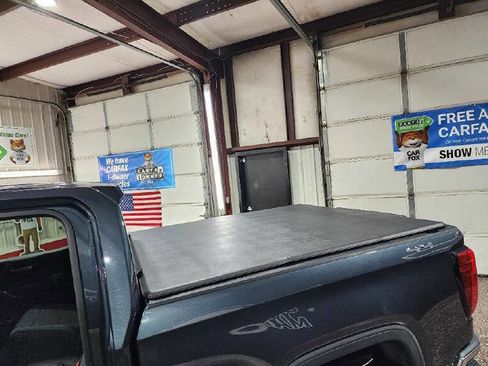 Used 2019 GMC Sierra 1500 SLE w/ SLE Value Package image 13