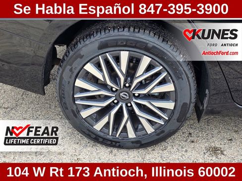 Used 2024 Nissan Altima 2.5 SV AWD/4WD image 13