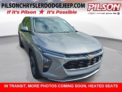 Used 2025 Chevrolet Trax LT w/ Driver Confidence Package