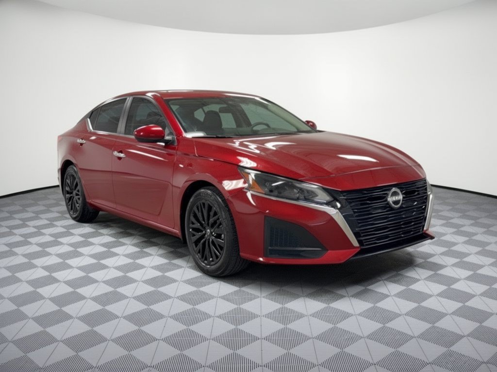 Used 2025 Nissan Altima 2.5 SV w/ SV Special Edition Package FWD image 7