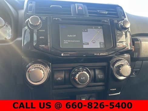 Used 2018 Toyota 4Runner TRD Off-Road image 19