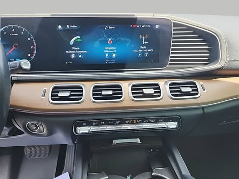 Used 2020 Mercedes-Benz GLS 450 4MATIC image 15