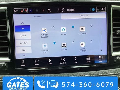 Used 2024 Chrysler Pacifica Select image 3