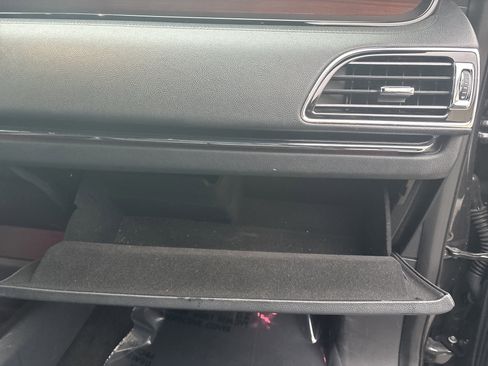 Used 2023 Lincoln Navigator 4WD image 42