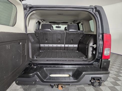 Used 2010 HUMMER H3 Alpha image 24