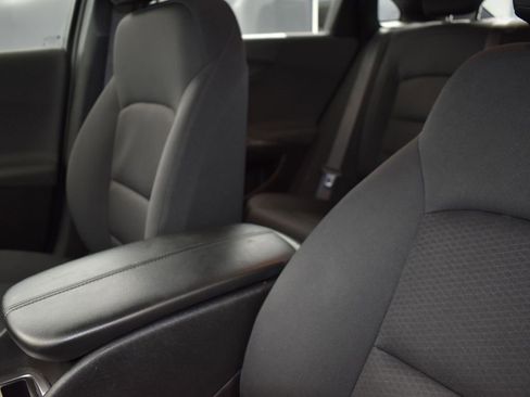 Used 2020 Chevrolet Malibu LT image 14