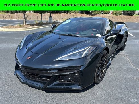 Used 2025 Chevrolet Corvette Z06 image 1