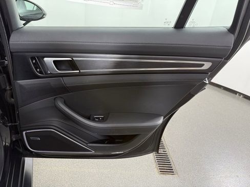 Used 2021 Porsche Panamera GTS image 26