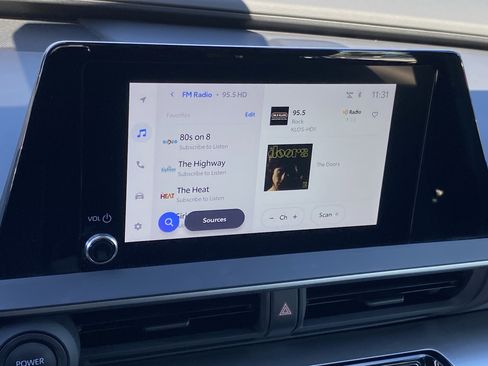 Used 2024 Toyota Prius LE image 18