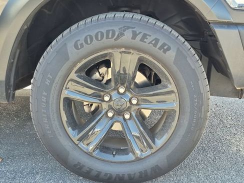 Used 2024 RAM 1500 Warlock AWD/4WD image 5
