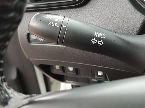Used 2020 Nissan Rogue S w/ Special Edition Package FWD image 22
