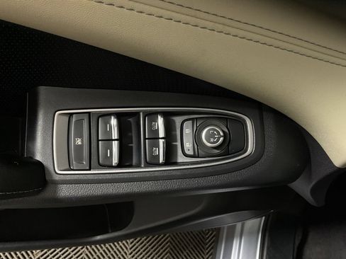 Used 2022 Subaru Ascent Limited AWD/4WD image 19