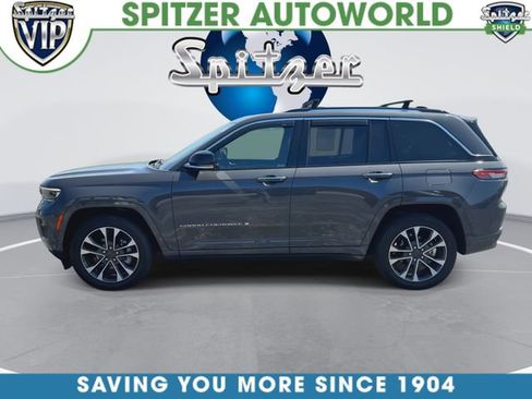 Used 2023 Jeep Grand Cherokee Overland w/ Luxury Tech Group IV AWD/4WD image 6