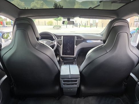 Used 2018 Tesla Model S 75D image 28