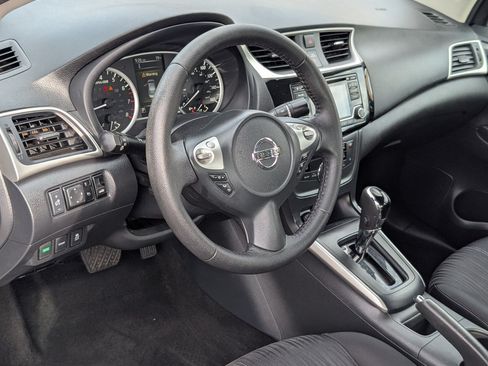 Used 2018 Nissan Sentra SV FWD image 13