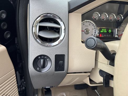 Used 2008 Ford F250 Lariat image 47
