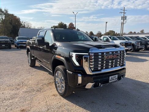 New 2026 GMC Sierra 2500 Denali w/ Denali Reserve Package image 8