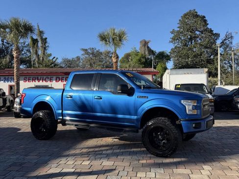 Used 2015 Ford F150 XLT w/ Equipment Group 302A Luxury image 3