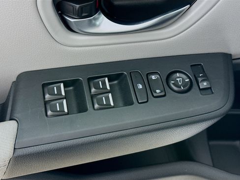 Certified 2024 Honda Pilot LX image 20