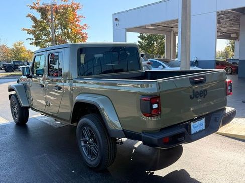 New 2026 Jeep Gladiator Sport image 7