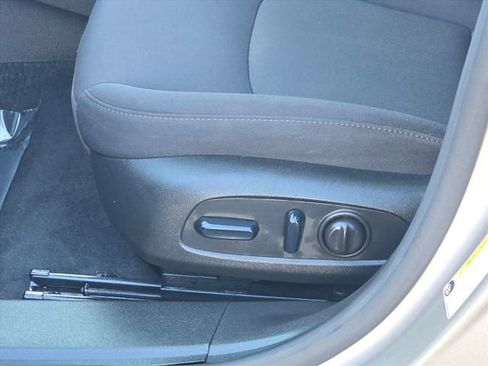 Certified 2024 Chevrolet Malibu LT FWD image 23