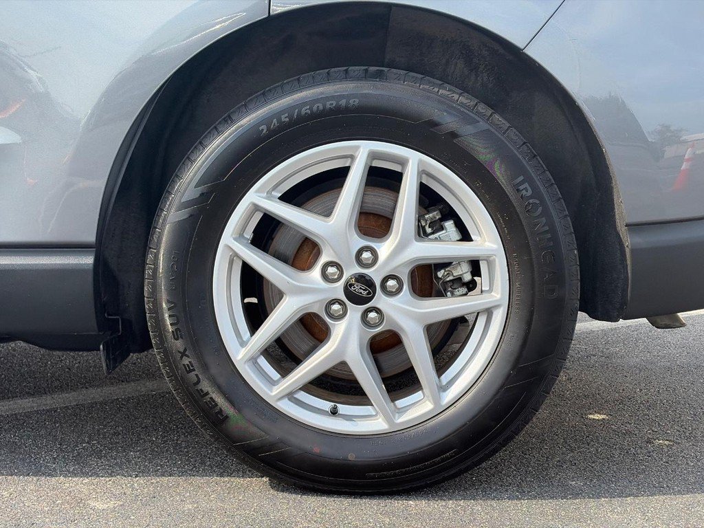 Used 2024 Ford Edge SEL AWD/4WD image 9