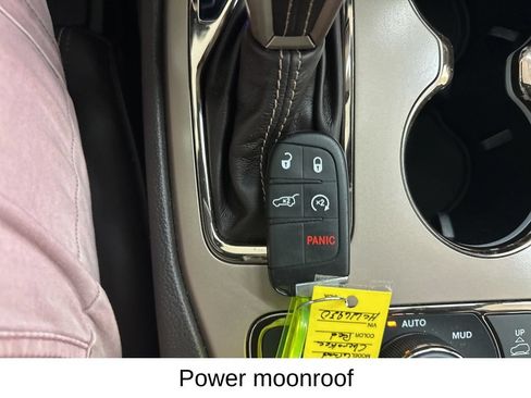 Used 2017 Jeep Grand Cherokee Summit AWD/4WD image 35