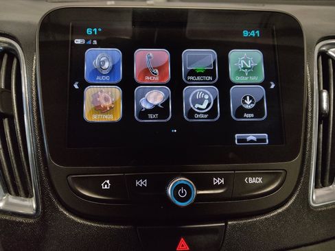 Used 2018 Chevrolet Malibu LT image 25