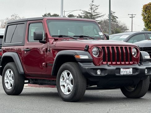 Used 2022 Jeep Wrangler Sport S image 2