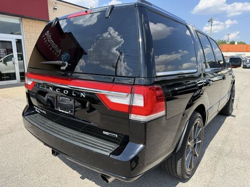 Used 2016 Lincoln Navigator Reserve AWD/4WD image 8