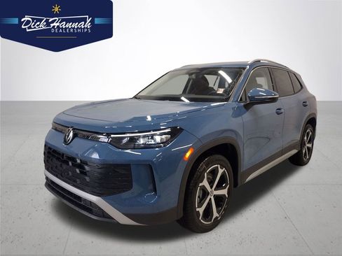 New 2026 Volkswagen Tiguan SE image 1