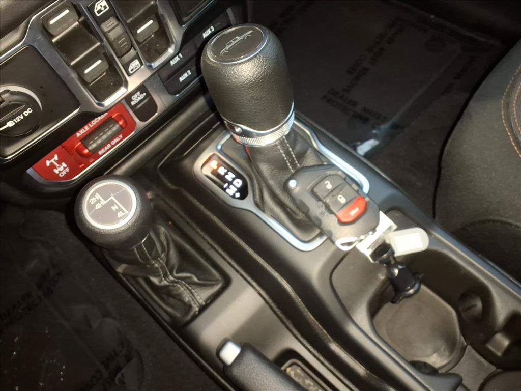 Used 2026 Jeep Gladiator Mojave AWD/4WD image 15