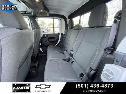 Used 2025 Jeep Gladiator Sport image 24