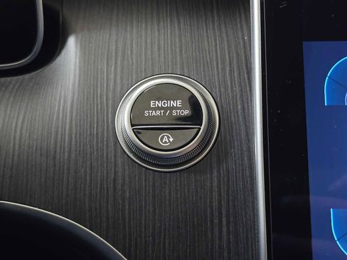Used 2025 Mercedes-Benz C 300 C 300 image 33