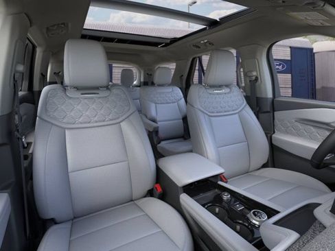 New 2026 Ford Explorer Platinum w/ LUX Leather Package AWD/4WD image 10