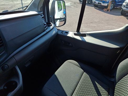 Certified 2025 Ford Transit 250 Low Roof w/ Exterior Upgrade Package RWD image 16