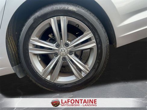 Used 2021 Volkswagen Jetta R-Line w/ R-Line Cold Weather Package image 34